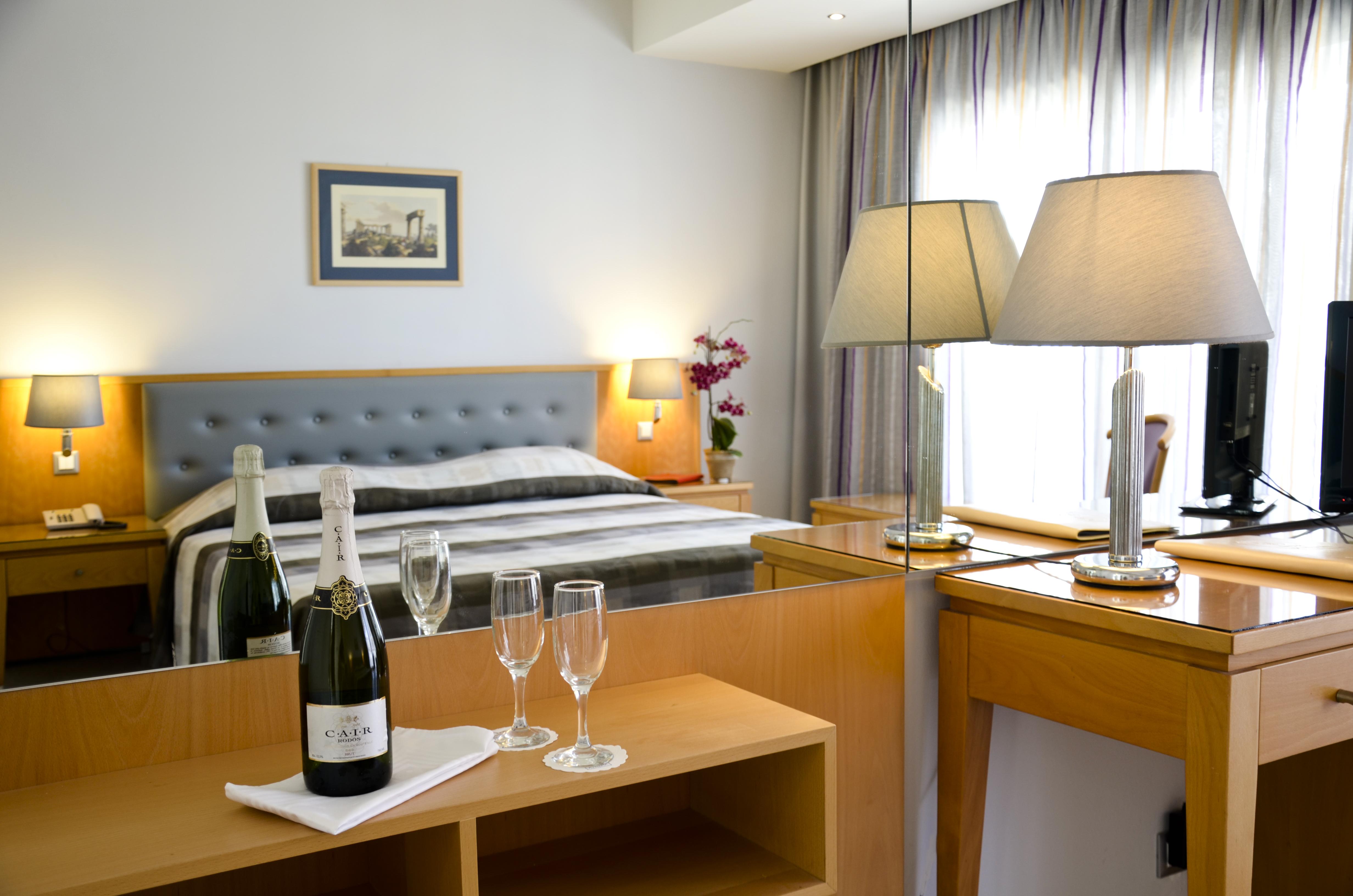 Athena Hotel Rhodes City Екстериор снимка